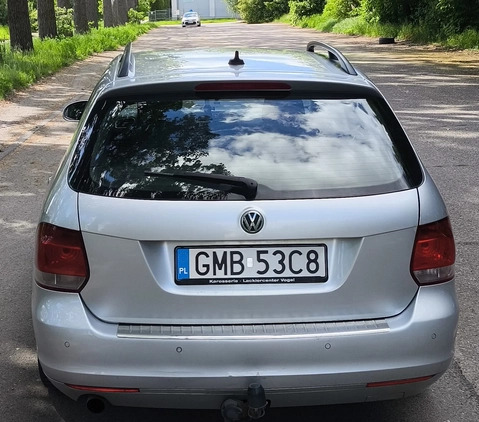 Volkswagen Golf cena 15900 przebieg: 323000, rok produkcji 2010 z Malbork małe 67